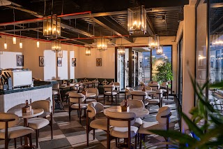 Axell Skydeck – Rooftop Café & Pickleball Club