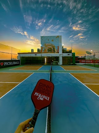 Pickadily - A pickleball club