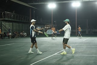 Dink Pickle & Tennis Club, Vesu